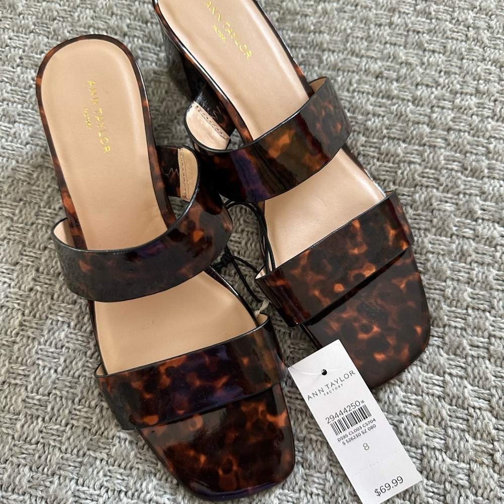 NWT size 8 Ann Taylor Women's Brown Tortoise Mules